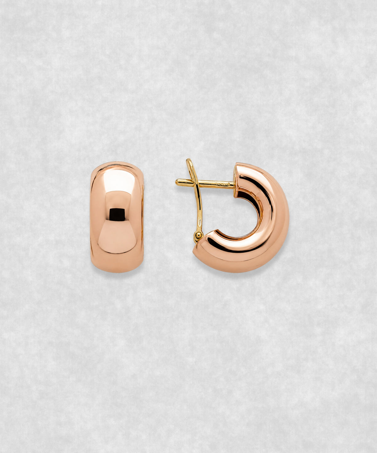 Shell earrings in 18K rose gold – sculptural seashell-inspired fine jewelry earrings